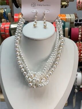 Daisy Fuentes Multi-Strand White Pearl Knot Necklace with Drop Earrings